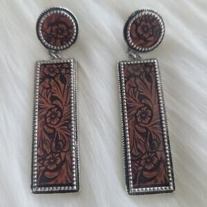 Faux‎ Leather Flower Print Dangle Post Earrings Alloy Silver Plated